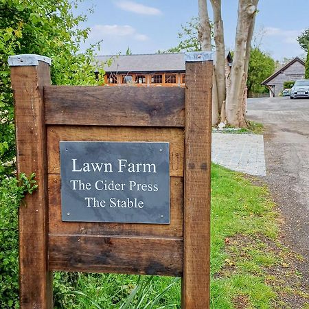 The Cider Press Villa Welland ภายนอก รูปภาพ